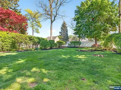 832 Summit Avenue Hackensack NJ 07601