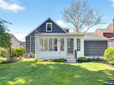 832 Summit Avenue Hackensack NJ 07601