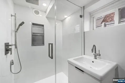 507 Sagamore Avenue Teaneck NJ 07666