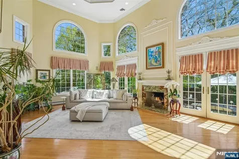 7 Jean Drive Englewood Cliffs NJ 07632