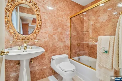 7 Jean Drive Englewood Cliffs NJ 07632