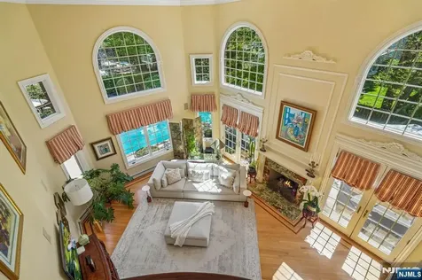 7 Jean Drive Englewood Cliffs NJ 07632