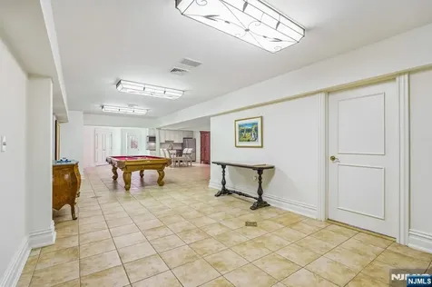 7 Jean Drive Englewood Cliffs NJ 07632