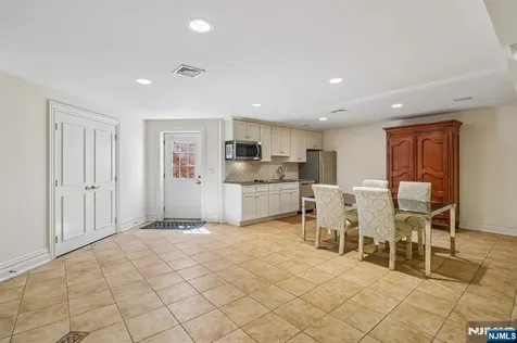 7 Jean Drive Englewood Cliffs NJ 07632