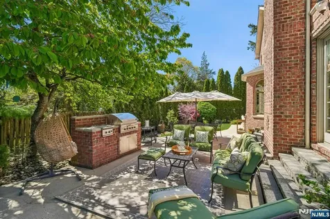 7 Jean Drive Englewood Cliffs NJ 07632