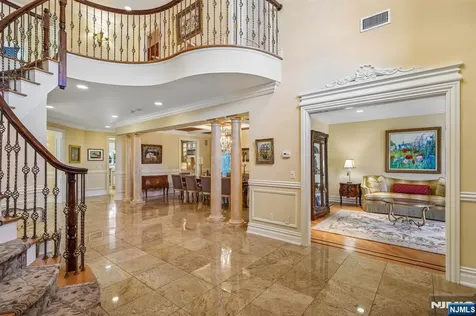 7 Jean Drive Englewood Cliffs NJ 07632