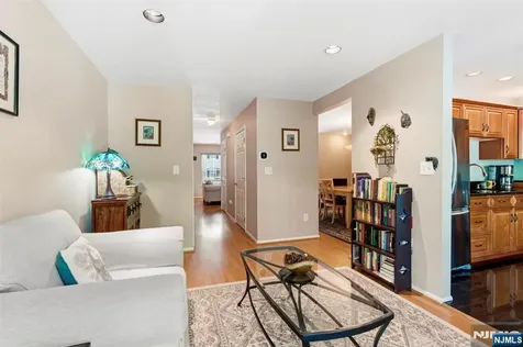 2063 Drake Court Mahwah NJ 07430