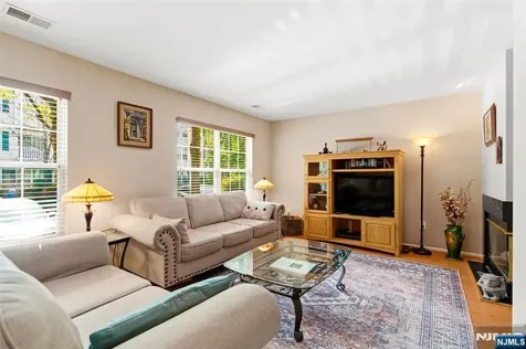 2063 Drake Court Mahwah NJ 07430