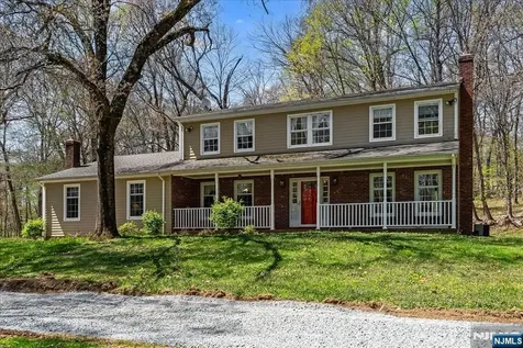 6 Fleming Court Washington Township NJ 07853