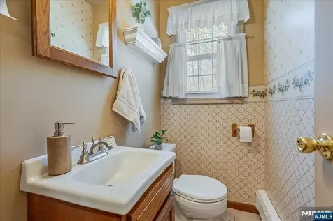 6 Fleming Court Washington Township NJ 07853