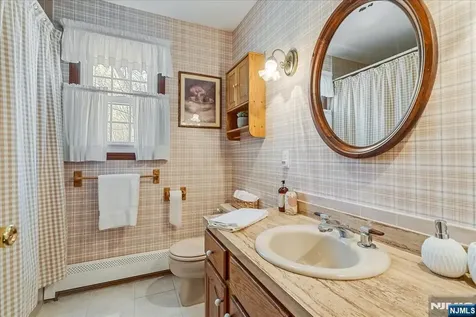 6 Fleming Court Washington Township NJ 07853