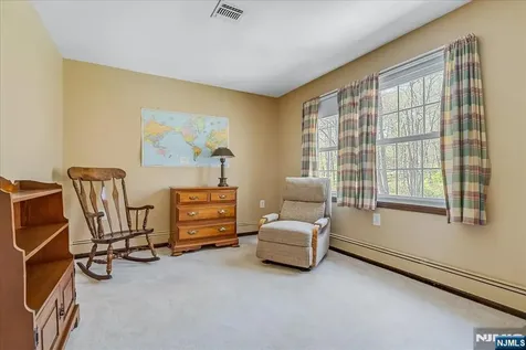 6 Fleming Court Washington Township NJ 07853
