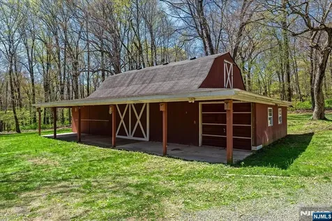 6 Fleming Court Washington Township NJ 07853