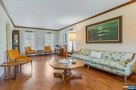 6 Fleming Court Washington Township NJ 07853