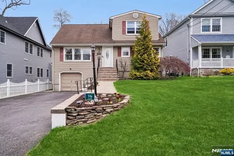 16 Lee Road Livingston NJ 07039