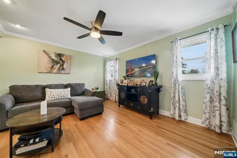 16 Lee Road Livingston NJ 07039