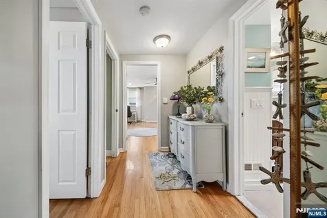 16 Lee Road Livingston NJ 07039