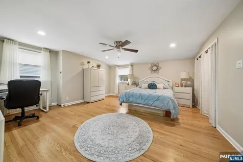 16 Lee Road Livingston NJ 07039