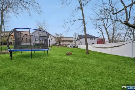 16 Lee Road Livingston NJ 07039