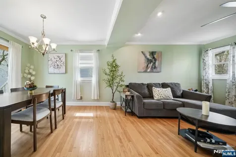 16 Lee Road Livingston NJ 07039