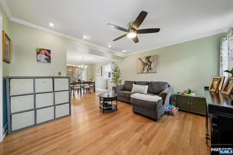 16 Lee Road Livingston NJ 07039