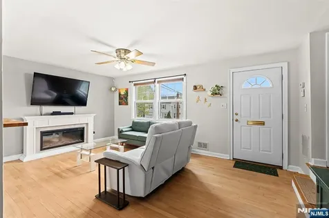 80 Ardmore Avenue Clifton NJ 07014
