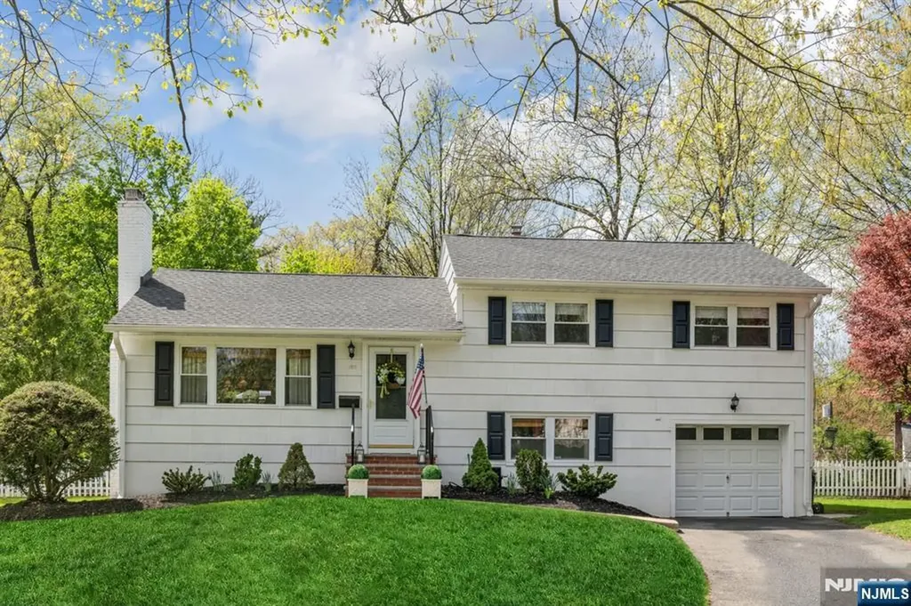 280 Eldon Court Ridgewood NJ 07450