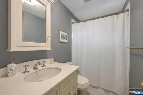 280 Eldon Court Ridgewood NJ 07450