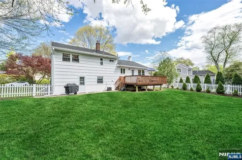 280 Eldon Court Ridgewood NJ 07450