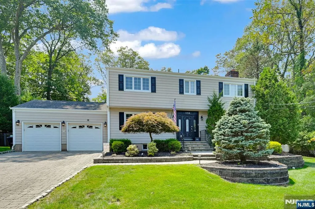 118 Manito Avenue Oakland NJ 07430
