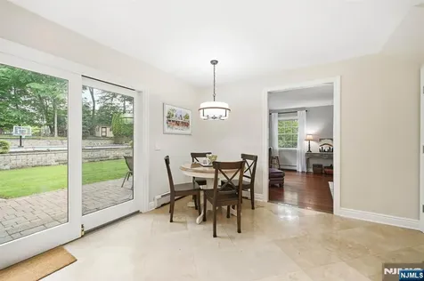 118 Manito Avenue Oakland NJ 07430