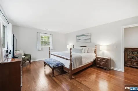 118 Manito Avenue Oakland NJ 07430