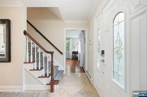 118 Manito Avenue Oakland NJ 07430