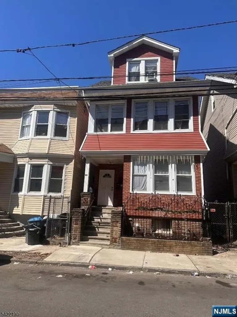 89 Aldine Street Newark NJ 07112