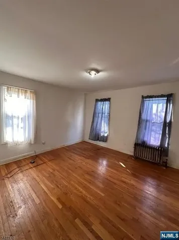 89 Aldine Street Newark NJ 07112