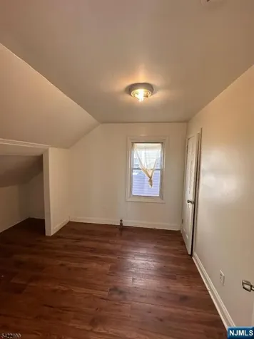 89 Aldine Street Newark NJ 07112