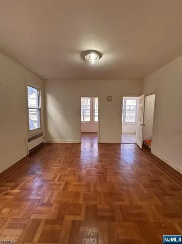 89 Aldine Street Newark NJ 07112