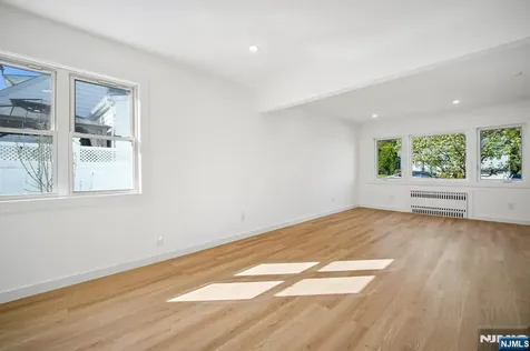 27 Mountainview Drive Clifton NJ 07013