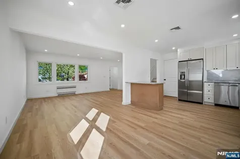 27 Mountainview Drive Clifton NJ 07013