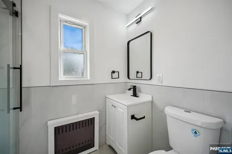 27 Mountainview Drive Clifton NJ 07013