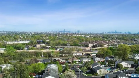 27 Mountainview Drive Clifton NJ 07013