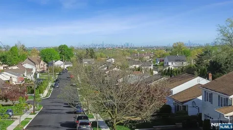 27 Mountainview Drive Clifton NJ 07013