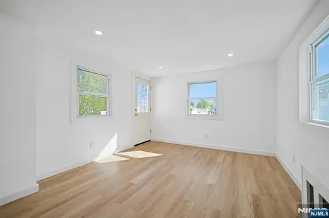 27 Mountainview Drive Clifton NJ 07013