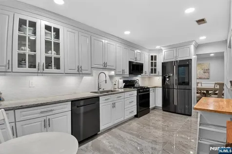 75 Washington Court Montville Township NJ 07082