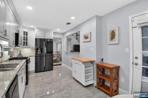75 Washington Court Montville Township NJ 07082