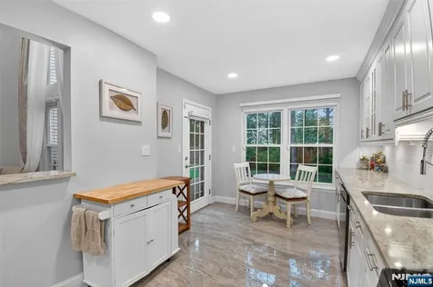 75 Washington Court Montville Township NJ 07082