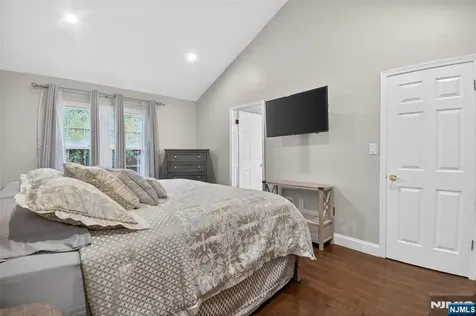 75 Washington Court Montville Township NJ 07082