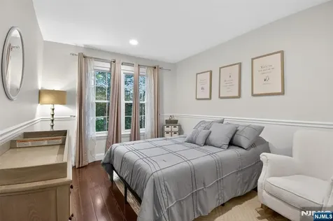 75 Washington Court Montville Township NJ 07082