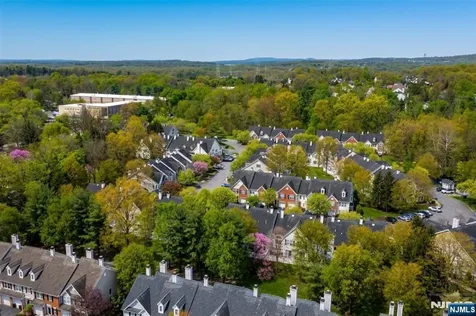 75 Washington Court Montville Township NJ 07082