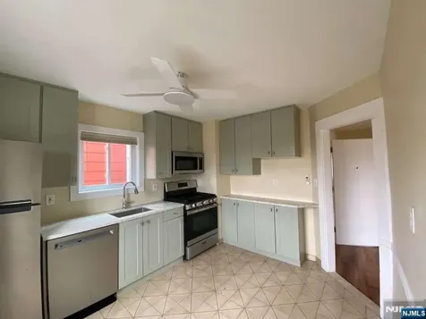 380 Park Avenue Fairview NJ 07022